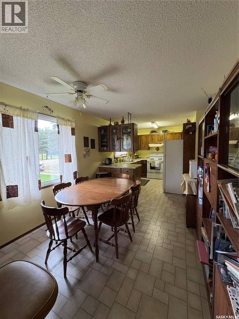 300 Livingstone Road — photo 6 of 24