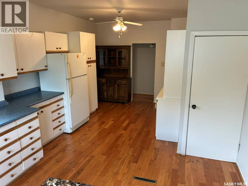 510 Centre STREET — photo 10 of 27