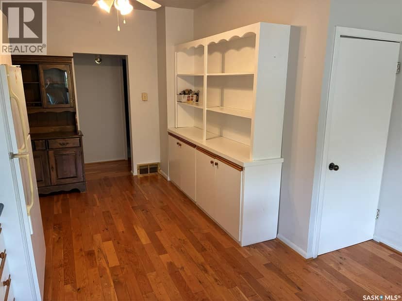 510 Centre STREET — photo 11 of 27