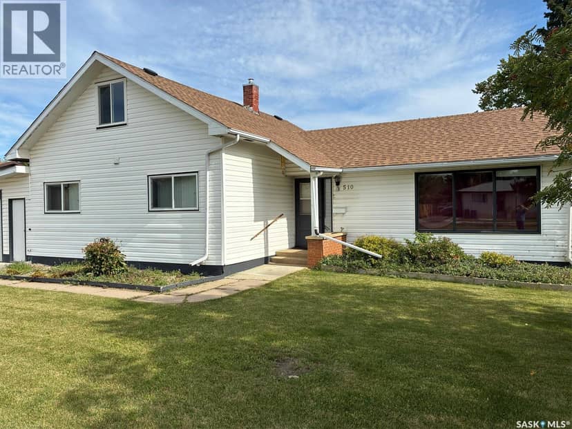 510 Centre STREET, Meadow Lake, photo 2