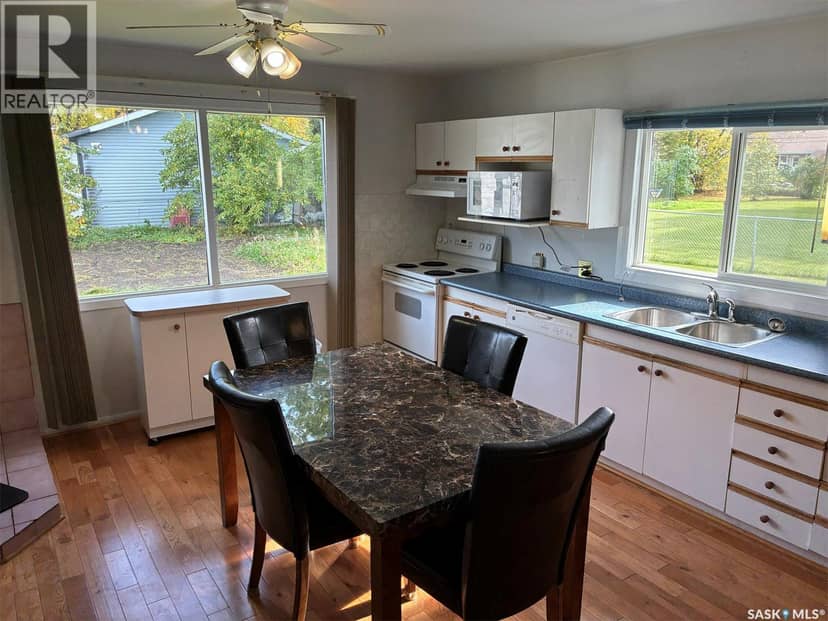 510 Centre STREET, Meadow Lake, photo 6