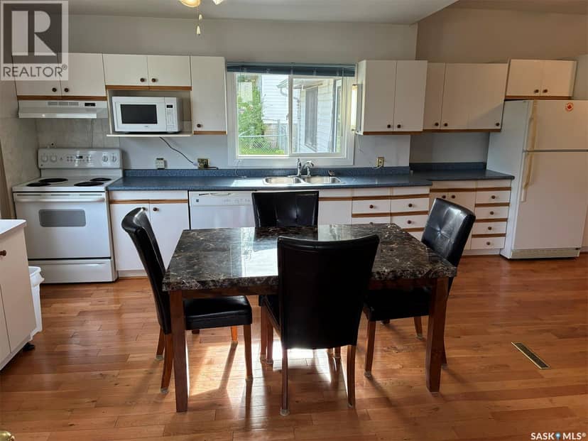 510 Centre STREET, Meadow Lake, photo 8