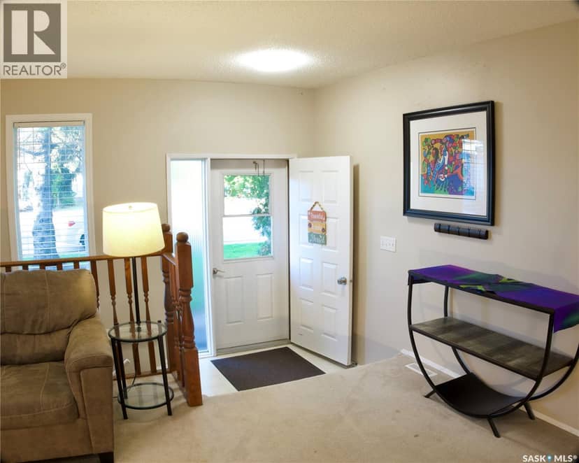 714 4th STREET S, Martensville, photo 2