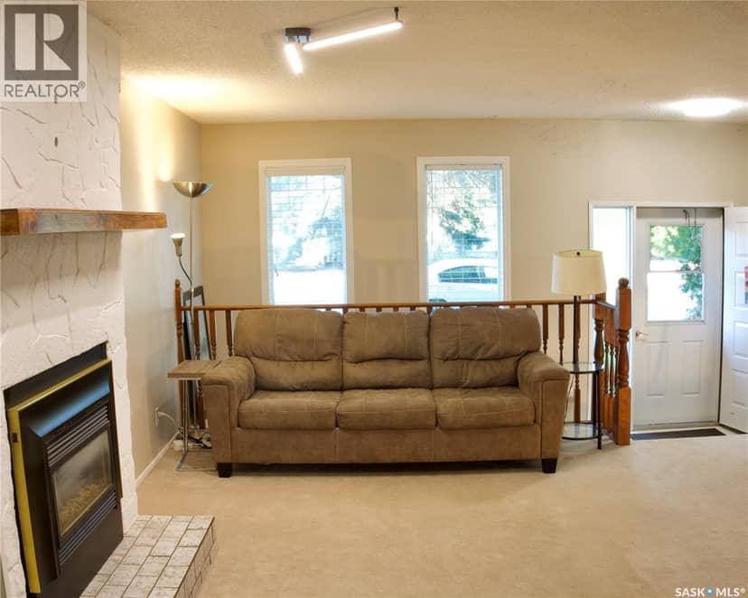 714 4th STREET S, Martensville, photo 3