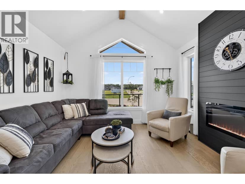 11212 114 AVENUE, Fort St. John, photo 5