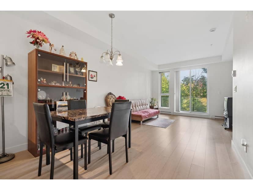307 13919 FRASER HIGHWAY, Surrey, photo 8