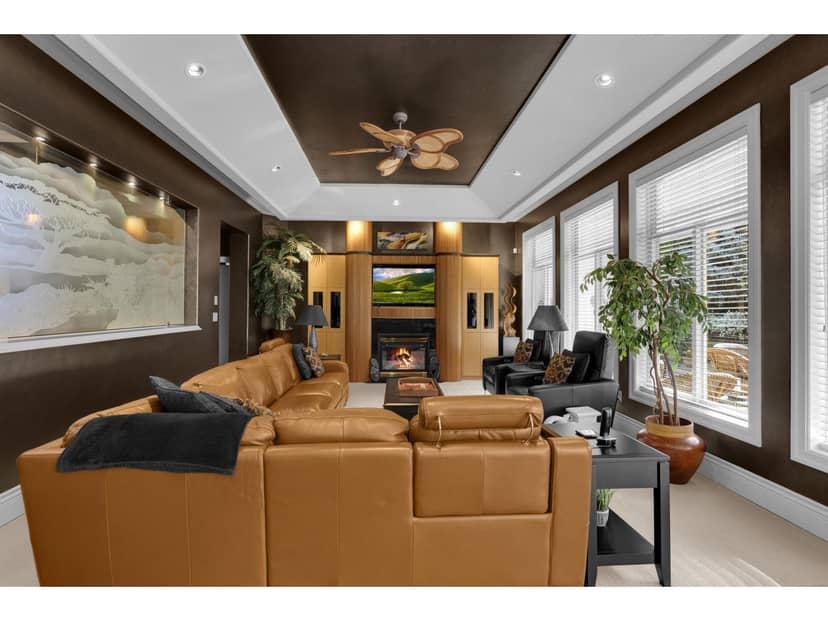 15972 37 AVENUE, Surrey, photo 3