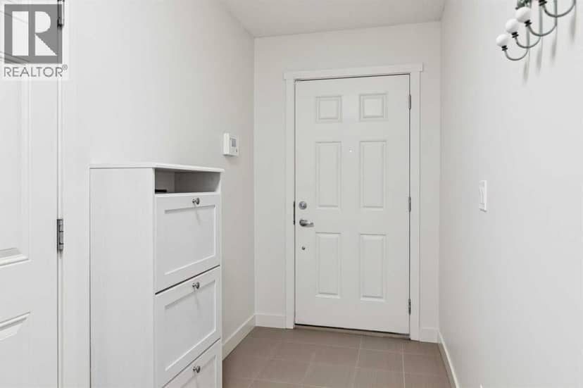 206 Nolanfield Villas NW, Calgary, photo 2