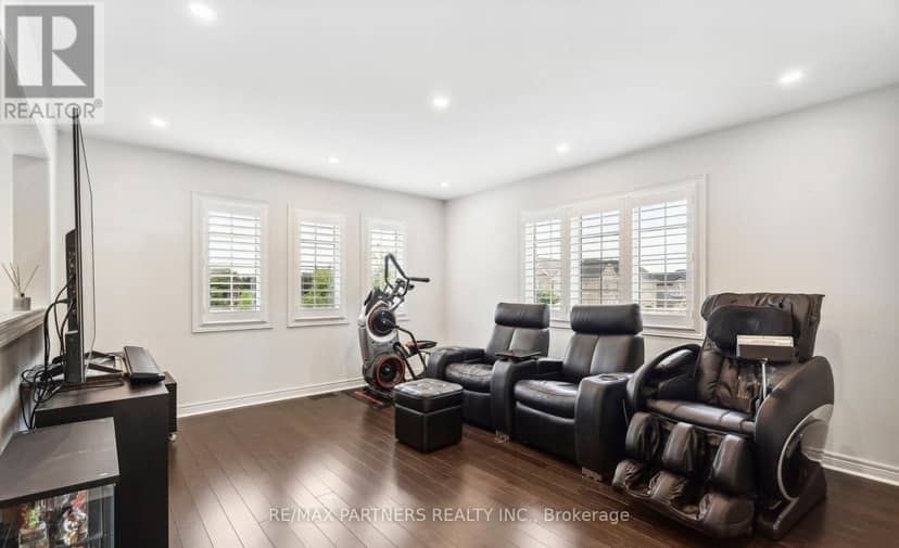 2 Portia Street — photo 12 of 37