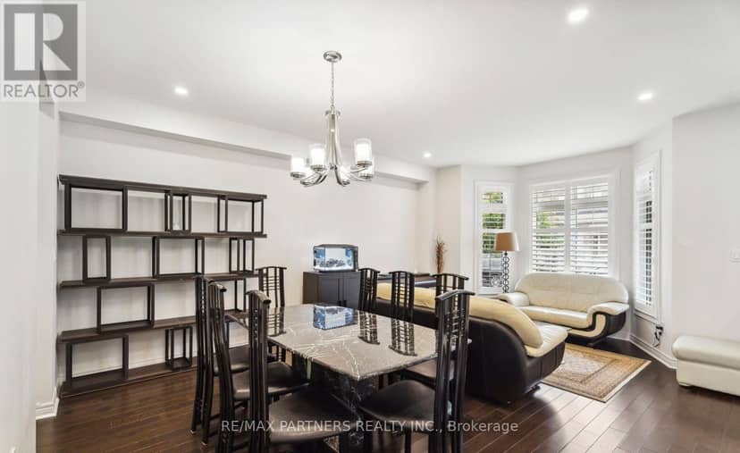 2 Portia Street — photo 8 of 37