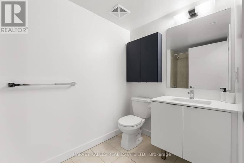 1105 - 8 Tippett Road — photo 19 of 36