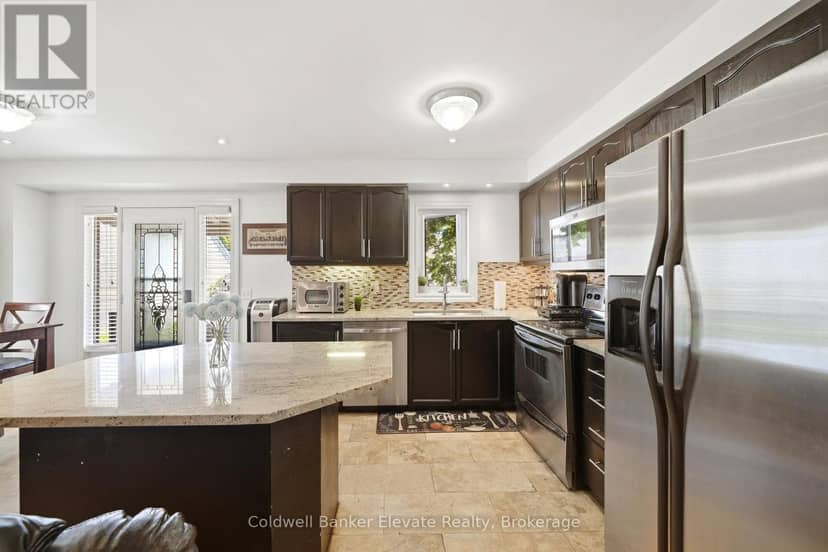 334 Cottonwood Street — photo 10 of 35