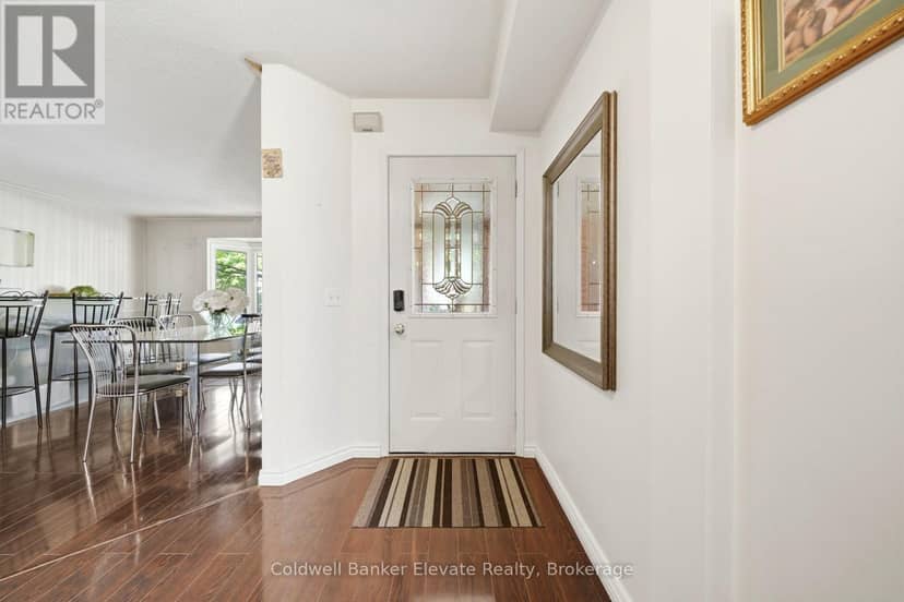 334 Cottonwood Street — photo 4 of 35