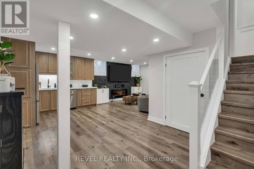 6 McKay Avenue — photo 26 of 37