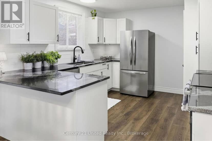 46 Ridge Street — photo 14 of 37