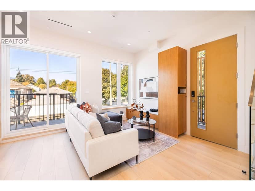 3 2995 ADANAC STREET, Vancouver, photo 2