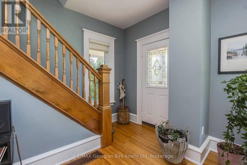 305 Lindsay Street E — photo 20 of 39