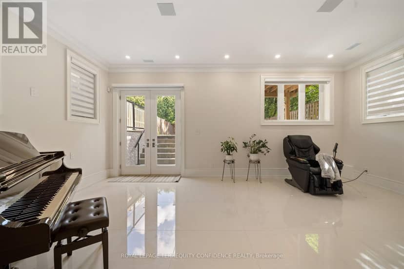 319B Horsham Avenue — photo 33 of 40