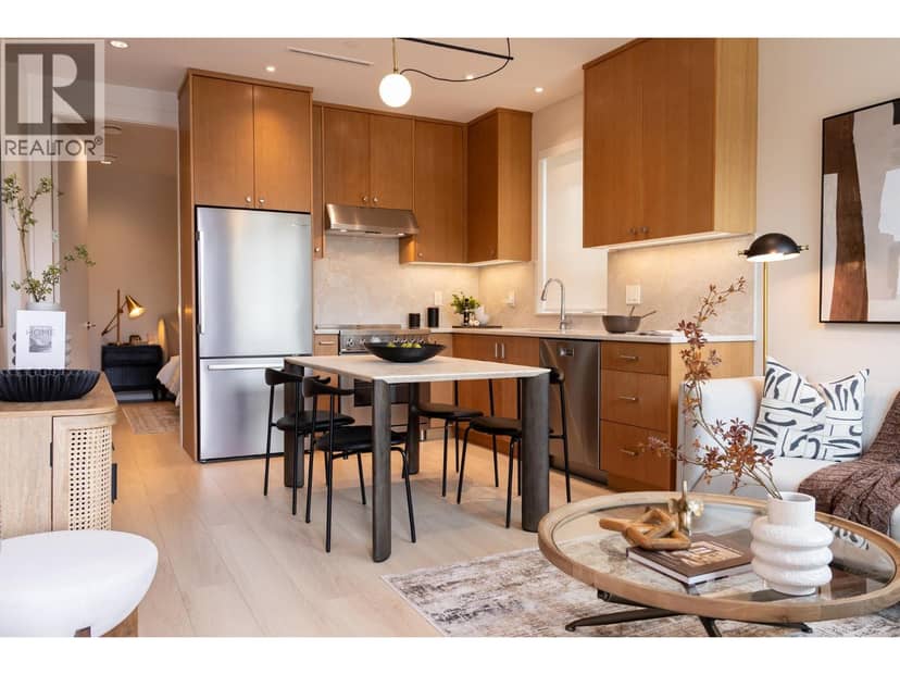 2 2995 ADANAC STREET, Vancouver, photo 2