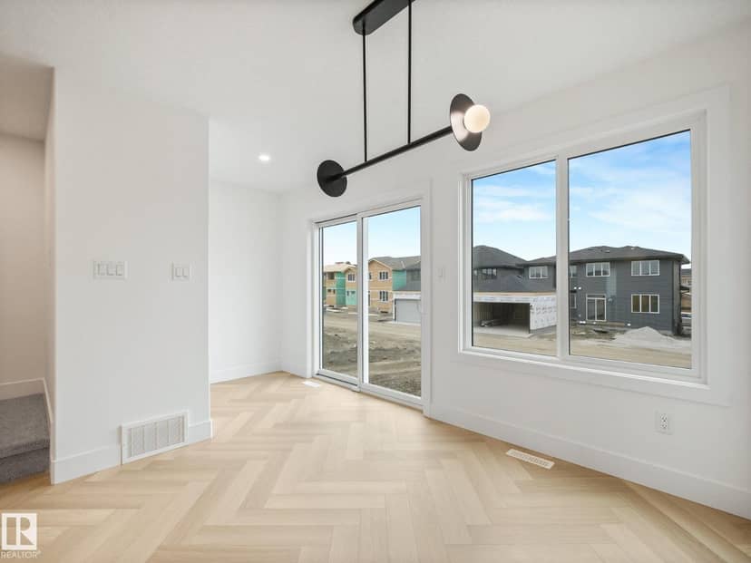 82 Clydesdale Lane — photo 11 of 26