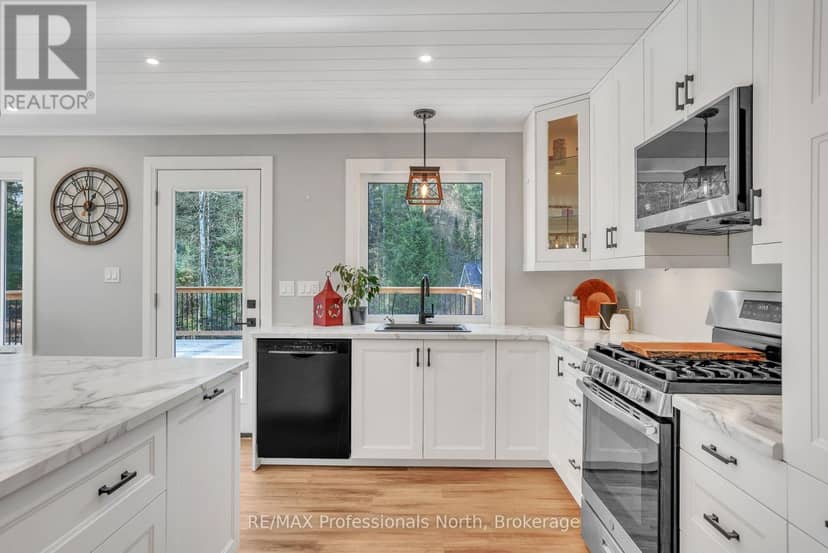 79 Mainhood Road — photo 6 of 40