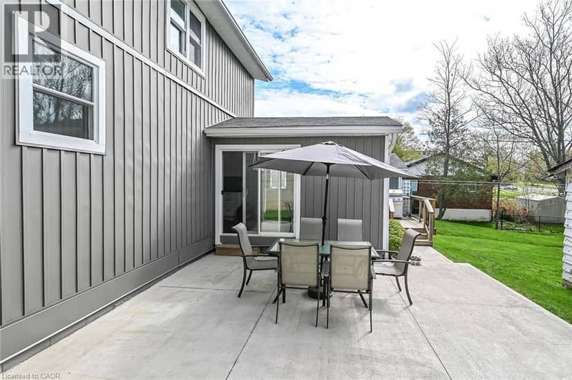 22 KING Avenue — photo 40 of 40
