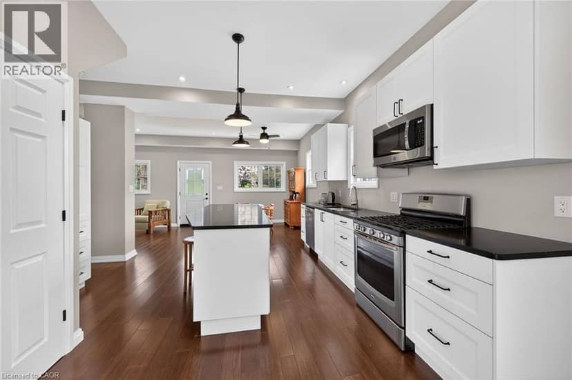 22 KING Avenue, York, photo 7