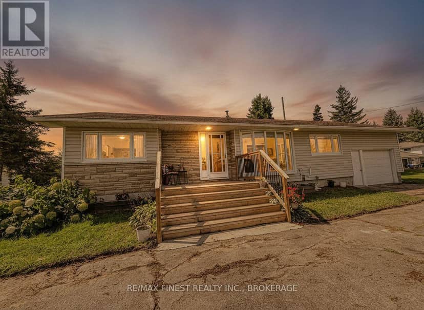 9859 County Rd 42, Westport