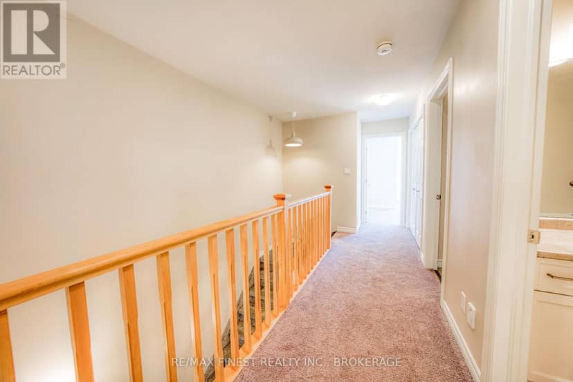 1010 Rosanna Avenue — photo 20 of 35