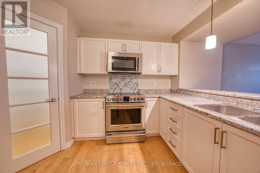 1010 Rosanna Avenue — photo 9 of 35