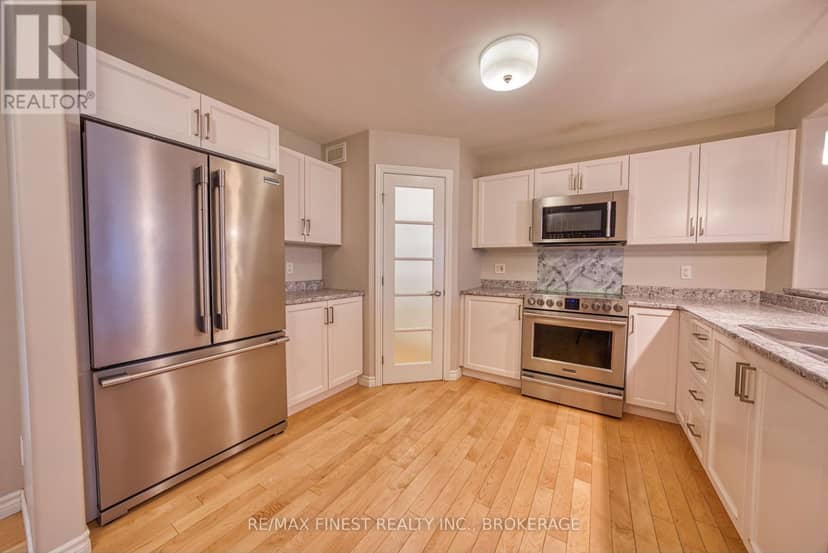 1010 Rosanna Avenue — photo 6 of 35