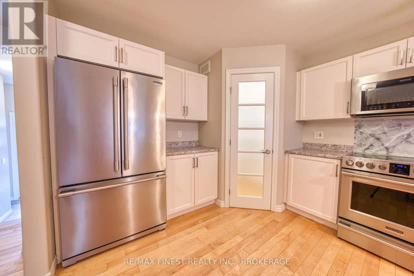 1010 Rosanna Avenue — photo 7 of 35