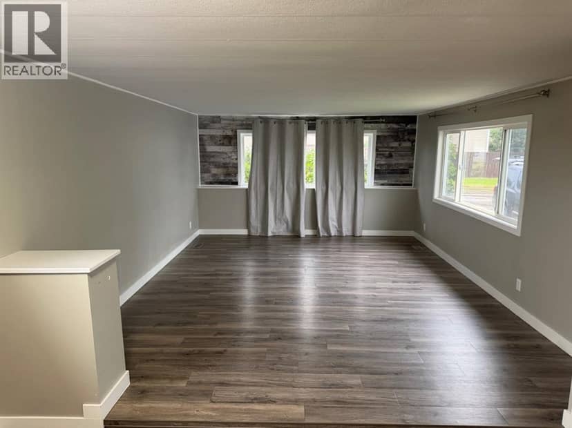 11918 98 Street, Grande Prairie, photo 2