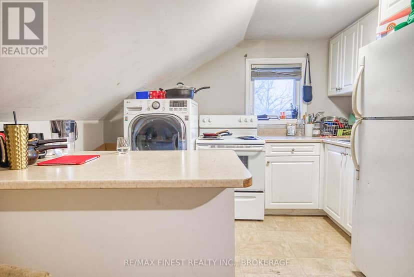 1348 Princess Street — photo 15 of 31