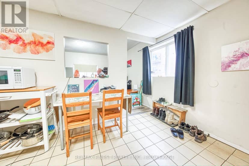 271-273 Rideau Street — photo 18 of 29