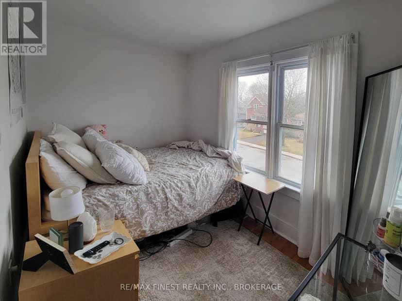 48 Dundas Street — photo 17 of 40