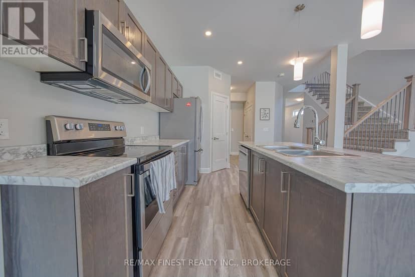 1372 Andersen Drive — photo 10 of 30