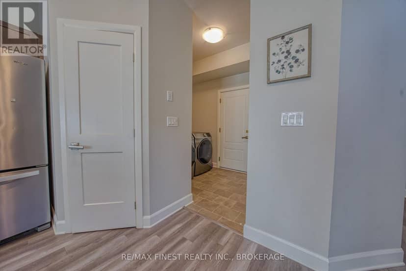 1372 Andersen Drive — photo 11 of 30