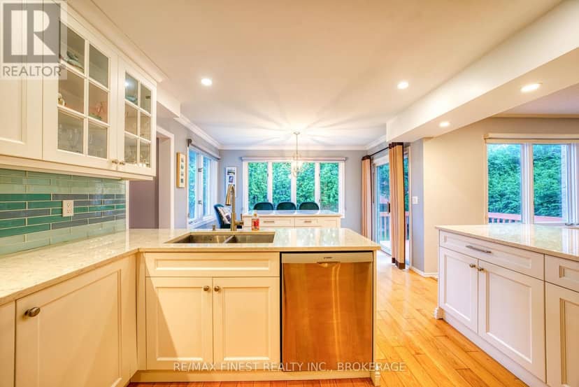 719 Woodside Drive — photo 10 of 40