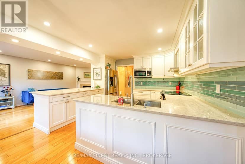 719 Woodside Drive — photo 12 of 40