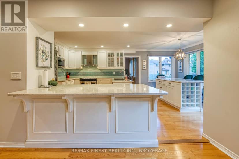 719 Woodside Drive — photo 17 of 40