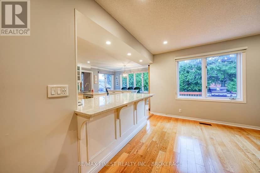 719 Woodside Drive — photo 18 of 40