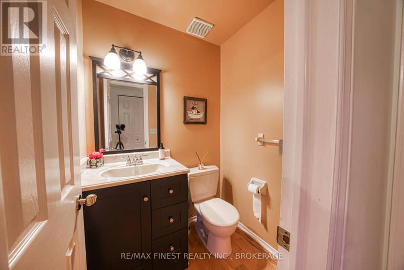 719 Woodside Drive — photo 22 of 40