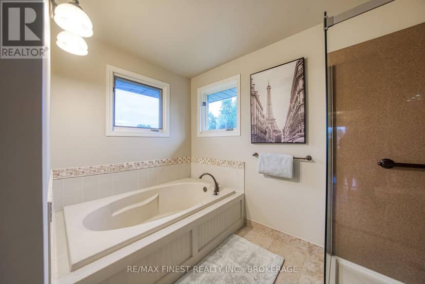 719 Woodside Drive — photo 29 of 40