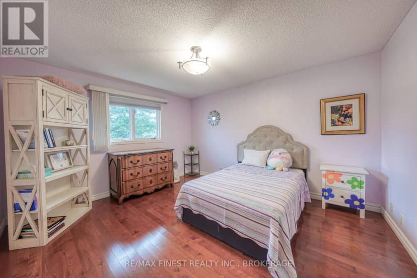 719 Woodside Drive — photo 32 of 40