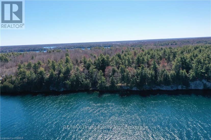 A Club Island — photo 7 of 10