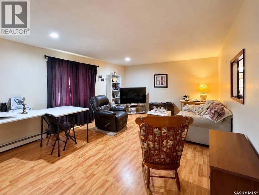 205 Main STREET — photo 13 of 21