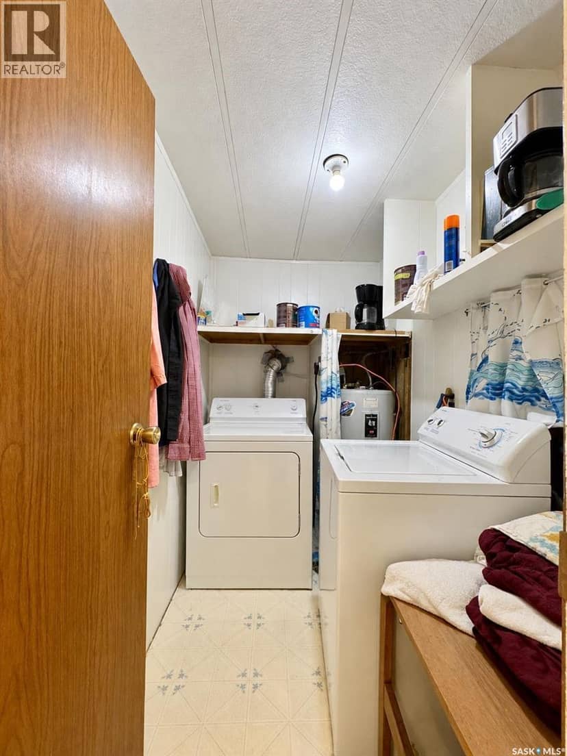205 Main STREET — photo 4 of 21