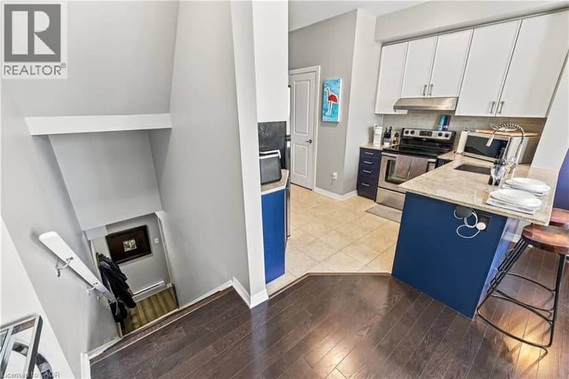 1437 LAKESHORE Road E Unit# 201 — photo 6 of 40