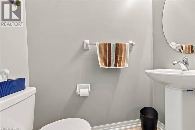1437 LAKESHORE Road E Unit# 201 — photo 13 of 40